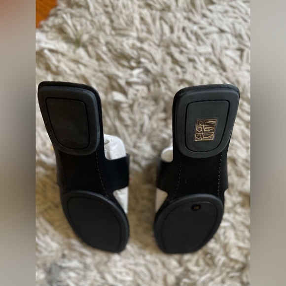 Georgia Sandal - Picture 5 of 6